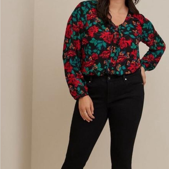 Torrid Womens Floral Button Front Blouse Size 5x Georgette V Neck Pintucked - Picture 2 of 14